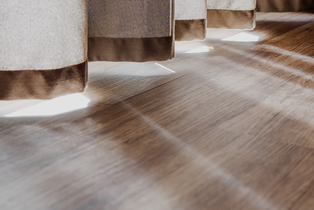 SPC Pavimento SPC parquet scuro stonalizzato pavimenti legno scuro prezzi a preventivo