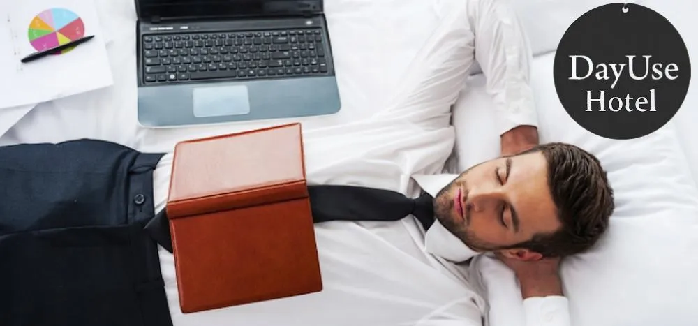 day use hotels accogliente con i rivestimenti giusti