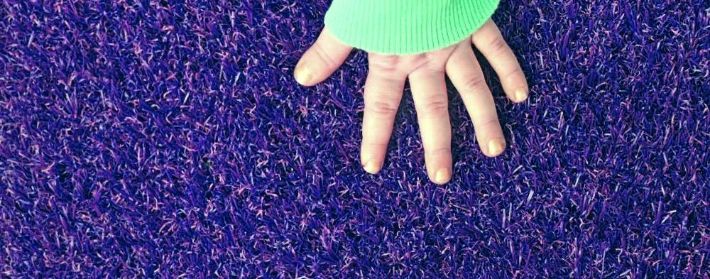 prato sintetico colorato - Nanni Giancarlo prato sintetico colorato per asilo a aree gioco bambini