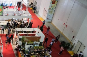 STAND | Pavimenti per eventi e allestimenti